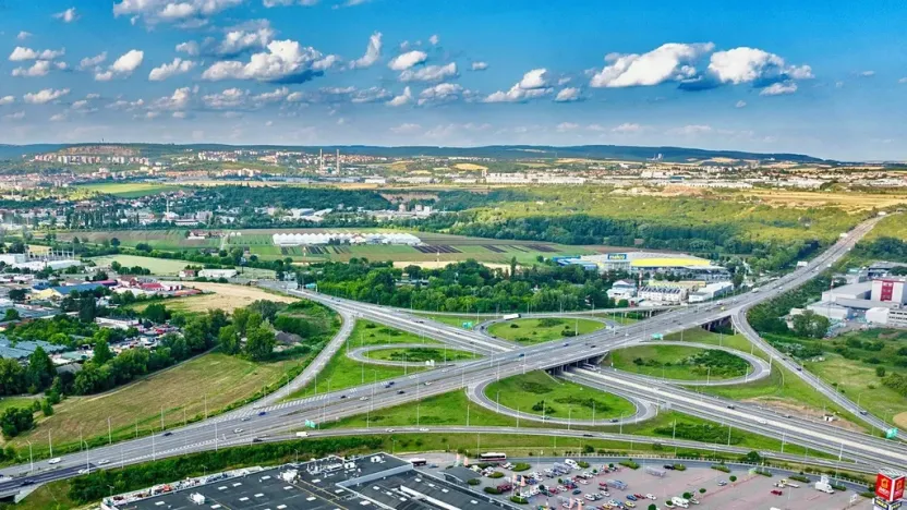 Prodej obchodního prostoru, Brno, Hněvkovského, 1000 m2