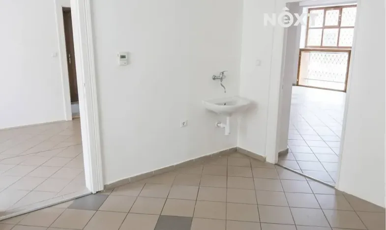 Pronájem obchodního prostoru, Jindřichův Hradec, Nádražní, 100 m2