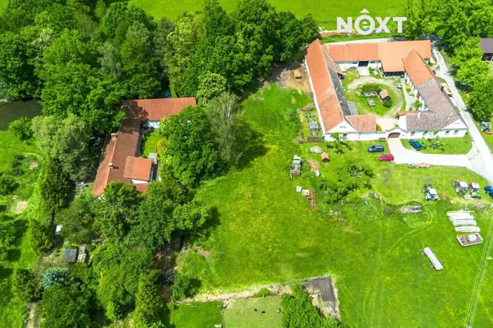 Prodej pozemku pro bydlení, Hrachoviště, 2949 m2