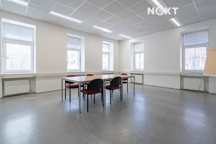 Prodej kanceláře, České Budějovice, Jírovcova, 784 m2