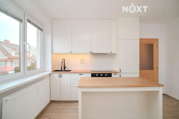 Prodej bytu 2+1, České Budějovice, Ant. Slavíčka, 64 m2