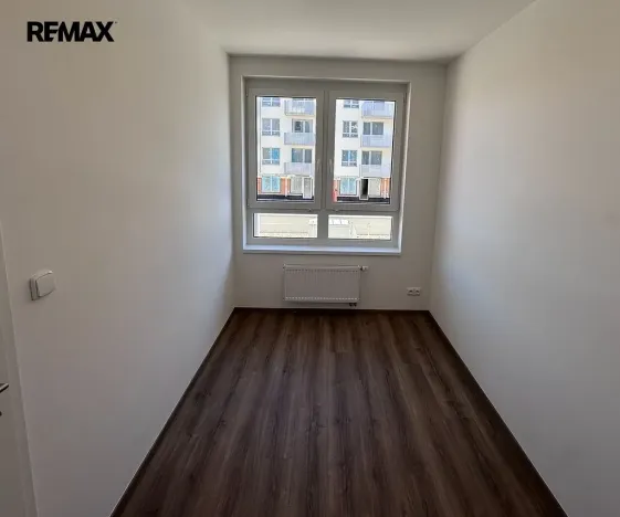 Pronájem bytu 1+kk, Praha - Dolní Měcholupy, Honzíkova, 41 m2