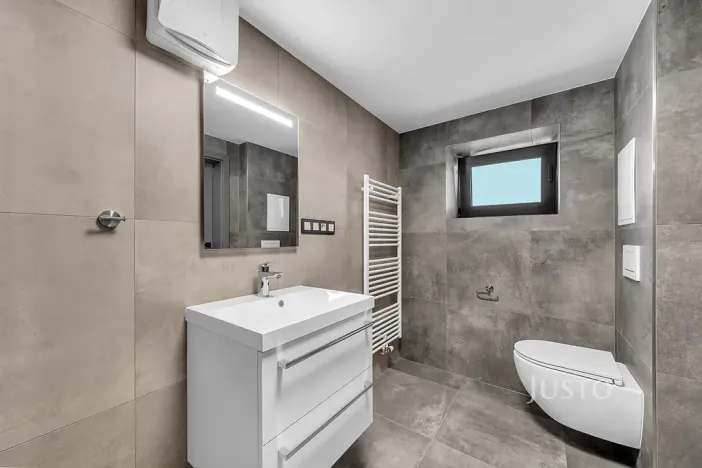 Pronájem atypického bytu, Praha - Šeberov, Na proutcích, 33 m2