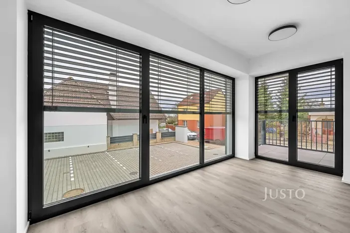 Pronájem bytu 3+kk, Praha - Šeberov, Na proutcích, 79 m2