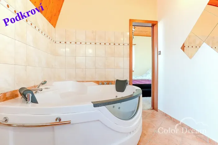 Prodej rodinného domu, Zašová, 251 m2