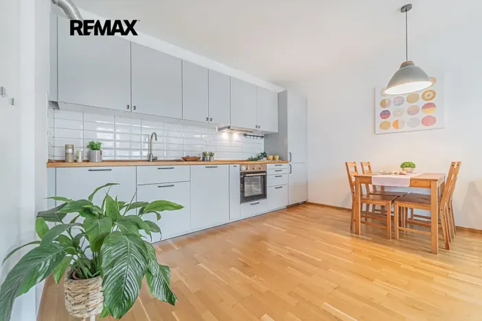 Pronájem bytu 2+kk, Praha - Libeň, Davídkova, 51 m2