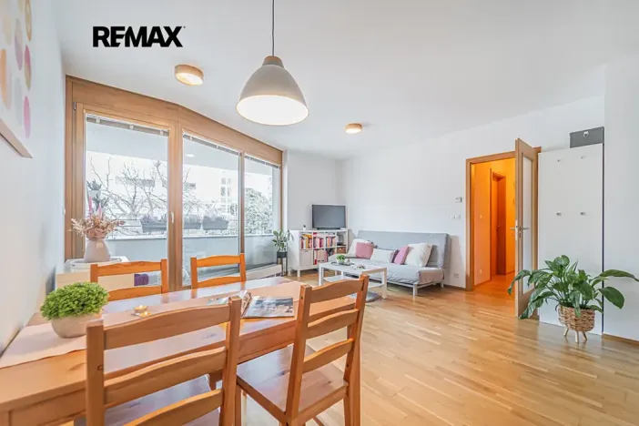 Pronájem bytu 2+kk, Praha - Libeň, Davídkova, 51 m2