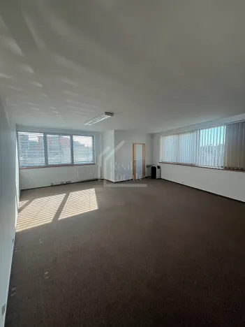 Pronájem kanceláře, Praha - Vršovice, Přípotoční, 160 m2
