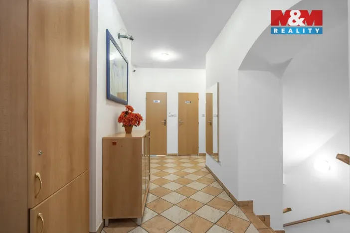 Prodej činžovního domu, Vítkov, náměstí Jana Zajíce, 580 m2