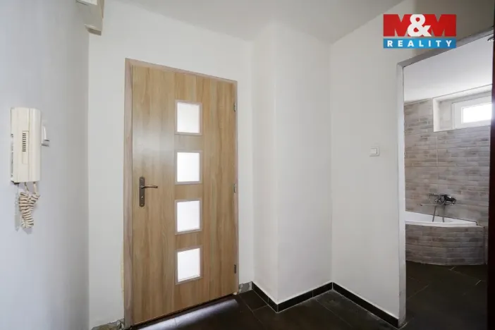 Prodej bytu 3+1, Mariánské Lázně - Úšovice, Ke Kasárnům, 63 m2