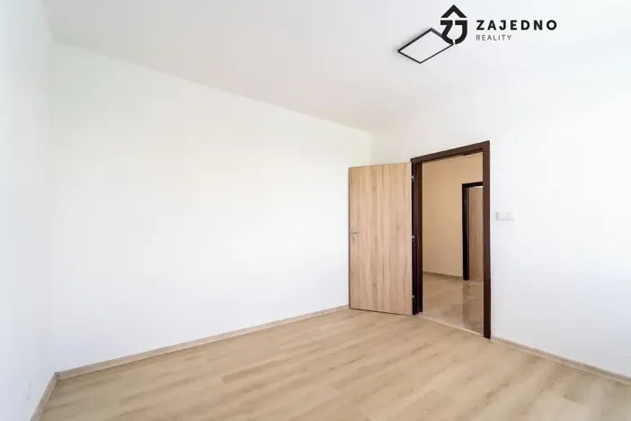 Pronájem bytu 3+1, Brno, Okrouhlá, 84 m2