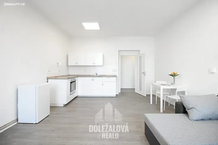 Pronájem bytu 2+kk, Jihlava, Jiřího z Poděbrad, 50 m2