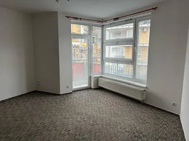 Pronájem bytu 2+kk, Praha - Hloubětín, Poděbradská, 49 m2