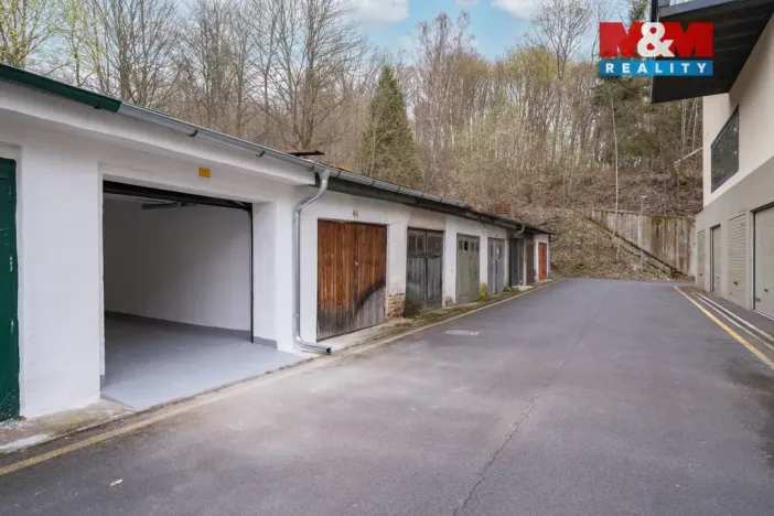 Prodej garáže, Karlovy Vary, 17 m2