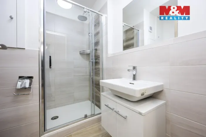 Pronájem bytu 1+1, Olomouc - Neředín, Politických vězňů, 38 m2