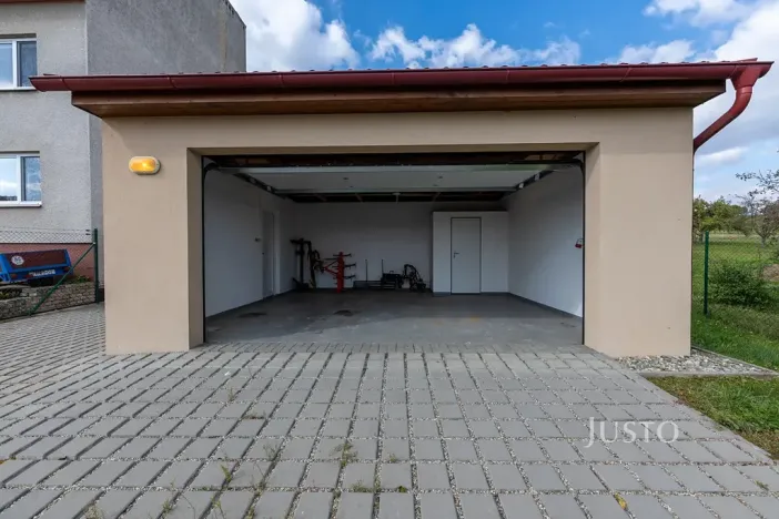 Prodej garáže, Těmice, 38 m2