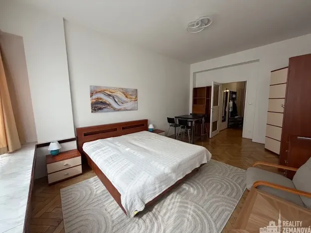 Pronájem bytu 1+1, Praha - Nové Město, Soukenická, 33 m2