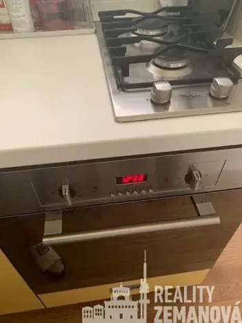 Pronájem bytu 2+kk, Praha - Bubeneč, Verdunská, 41 m2