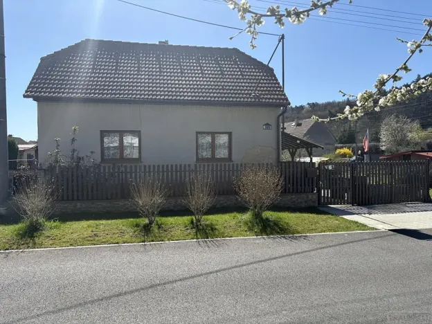 Prodej rodinného domu, Nelahozeves, U Ptz, 90 m2