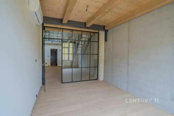 Prodej kanceláře, Praha - Vysočany, Kolbenova, 176 m2