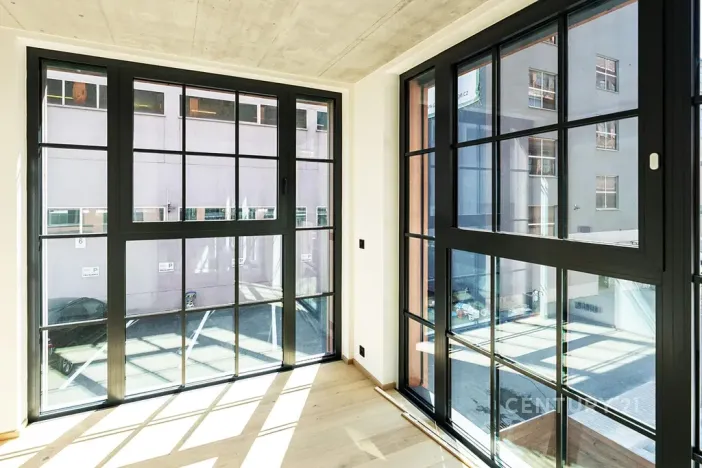 Prodej atypického bytu, Praha - Vysočany, Kolbenova, 181 m2