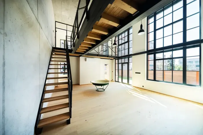 Prodej atypického bytu, Praha - Vysočany, Kolbenova, 181 m2