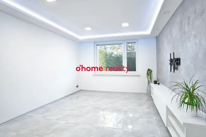 Pronájem bytu 2+1, Olomouc, Jarmily Glazarové, 62 m2