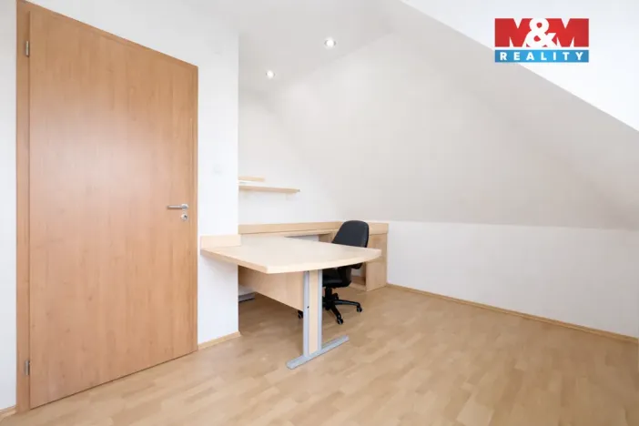Pronájem kanceláře, Zlín - Prštné, Svat. Čecha, 48 m2