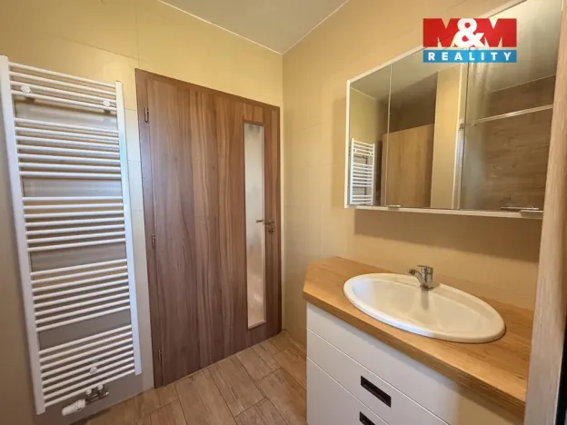 Prodej rodinného domu, Dolní Bukovsko - Horní Bukovsko, 768 m2