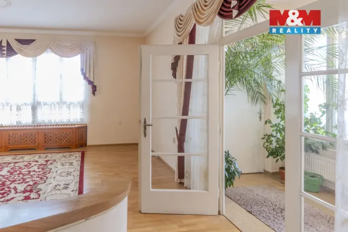 Prodej rodinného domu, Uherské Hradiště, U Stadionu, 300 m2