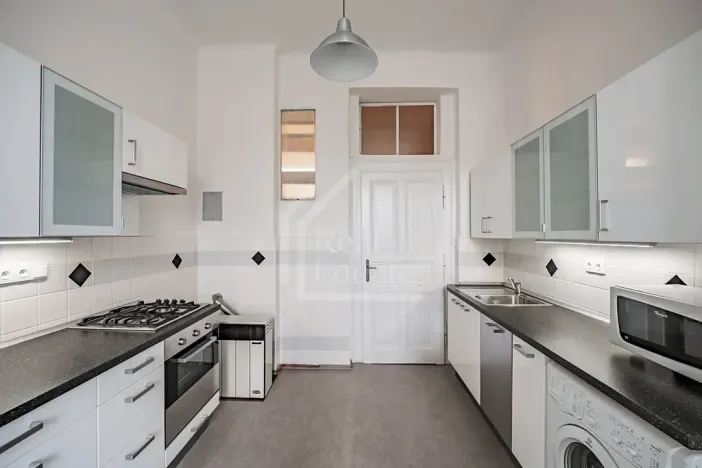 Pronájem bytu 2+kk, Praha - Smíchov, Janáčkovo nábřeží, 81 m2