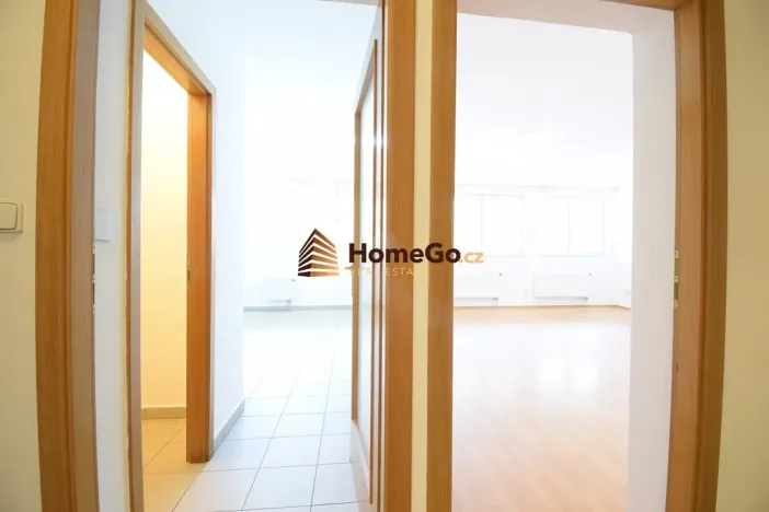 Pronájem bytu 1+kk, Praha - Troja, K Haltýři, 50 m2