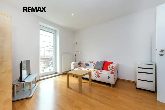 Pronájem bytu 2+kk, Praha - Ruzyně, U letiště, 47 m2