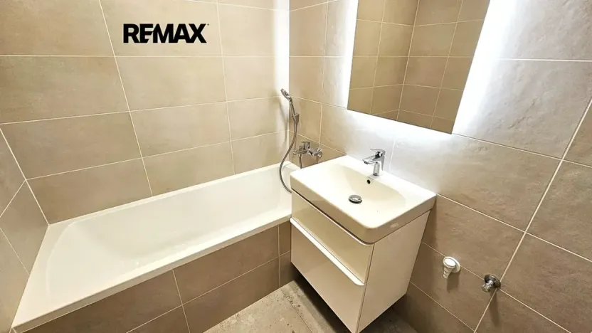 Pronájem bytu 2+kk, Praha - Břevnov, Junácká, 50 m2