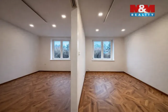 Pronájem bytu 2+kk, Trutnov - Horní Předměstí, Žižkova, 35 m2