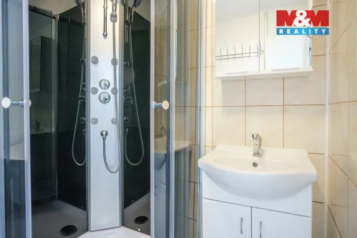 Prodej bytu 2+1, Kadaň, Na Podlesí, 56 m2