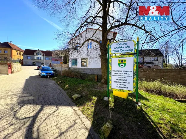 Prodej restaurace, Velké Žernoseky, 438 m2