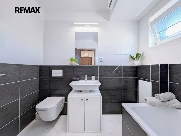 Prodej bytu 2+kk, Praha - Hlubočepy, Hugo Haase, 55 m2