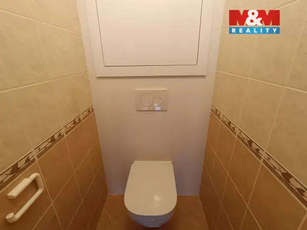 Prodej bytu 3+1, Orlová - Lutyně, Karla Dvořáčka, 71 m2