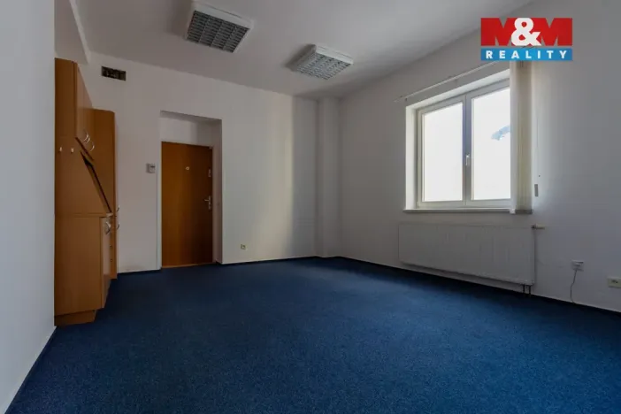 Pronájem kanceláře, Jeseník, nám. Svobody, 63 m2