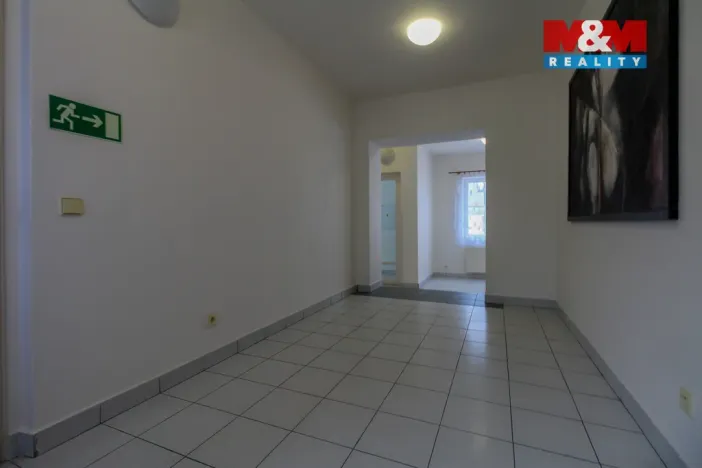 Pronájem kanceláře, Jeseník, nám. Svobody, 40 m2