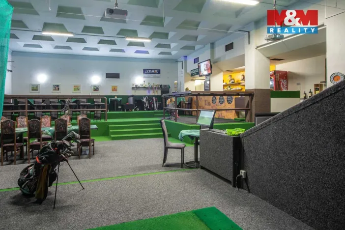 Pronájem obchodního prostoru, Pardubice - Bílé Předměstí, Dašická, 1230 m2