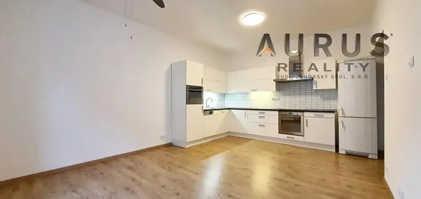 Pronájem bytu 3+kk, Praha - Nusle, Mojmírova, 74 m2