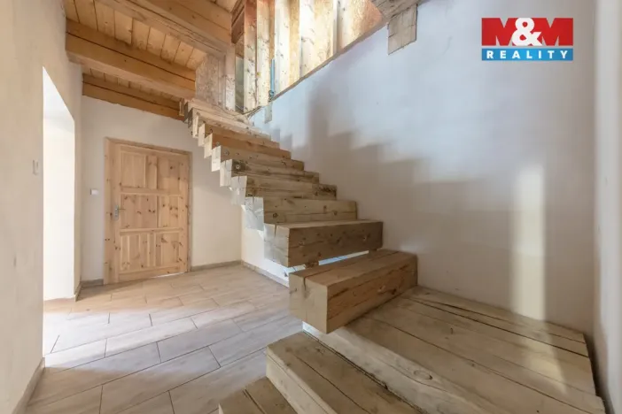 Prodej rodinného domu, Lučany nad Nisou, 270 m2