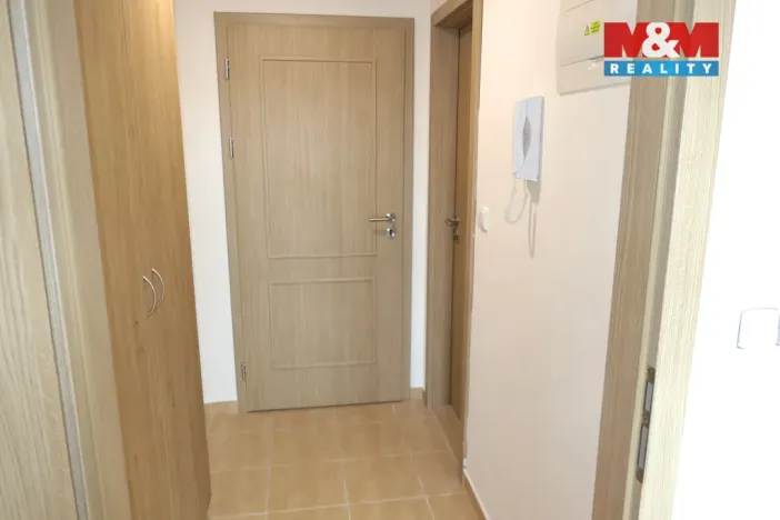 Pronájem bytu 1+kk, Beroun - Beroun-Centrum, Palackého, 38 m2