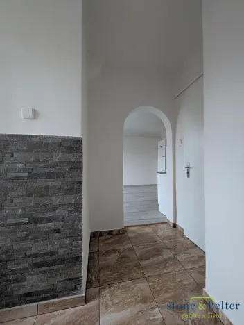 Pronájem bytu 2+kk, Louny, Poděbradova, 48 m2