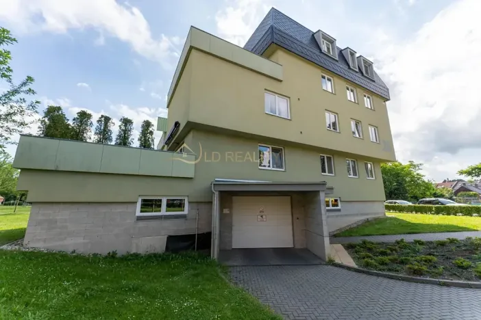 Pronájem bytu 3+kk, Olomouc, Jarmily Glazarové, 75 m2