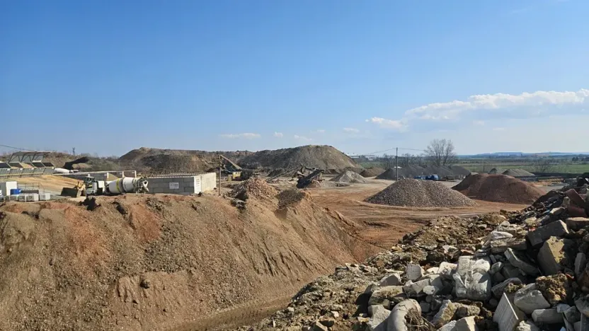 Dražba pozemku, Brno, 47267 m2