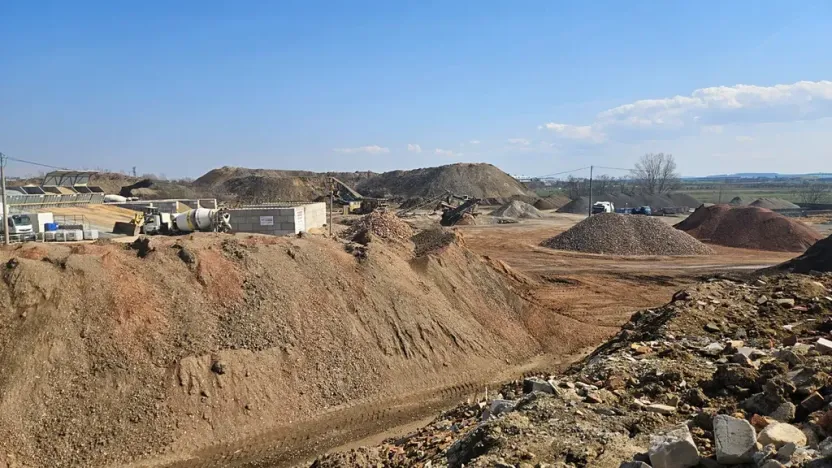 Dražba pozemku, Brno, 47267 m2