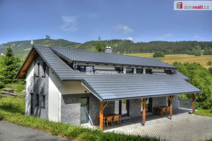 Prodej rodinného domu, Dolní Morava, 184 m2